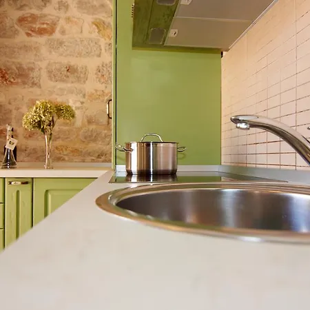 Holiday home Dalmatian Stone House *