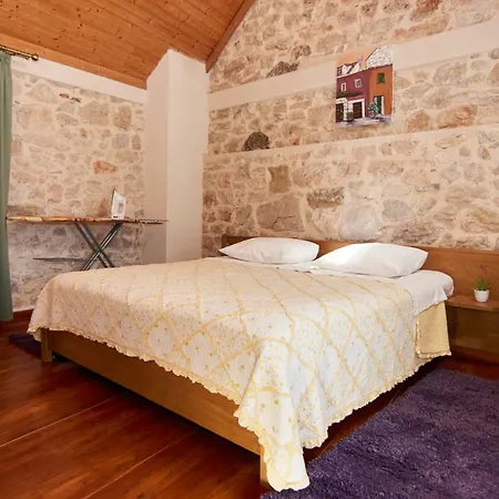 Holiday home Dalmatian Stone House *