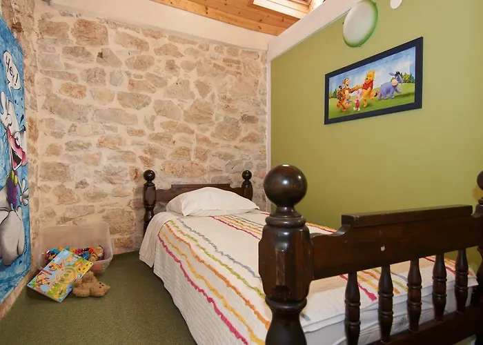 בית נופש Dalmatian Stone House קראפן